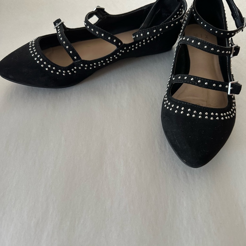 Mix no.6 black beaded ankle strap dress shoes. Size 6.5 - Picture 2 of 5